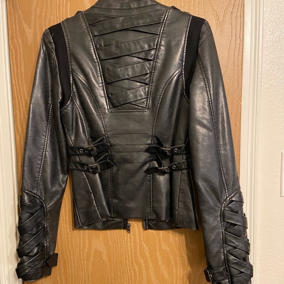 Jacket - Picture 2 of 5